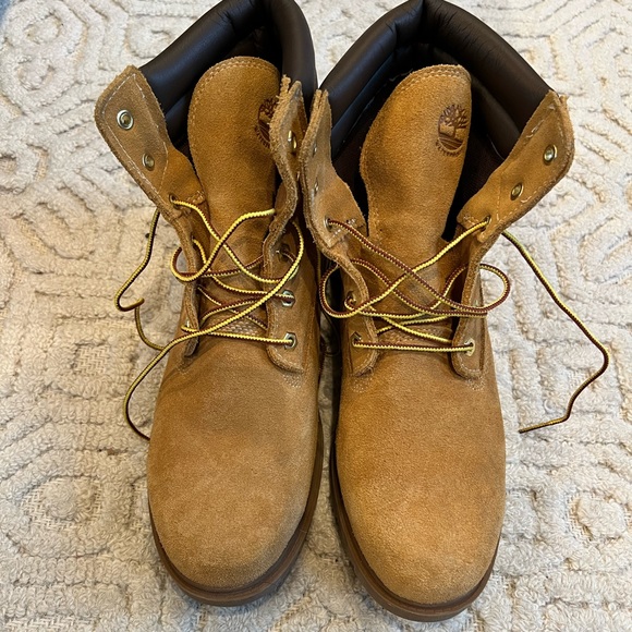 Timberland Shoes - Timberland Women’s Boot, Size 11, Never worn